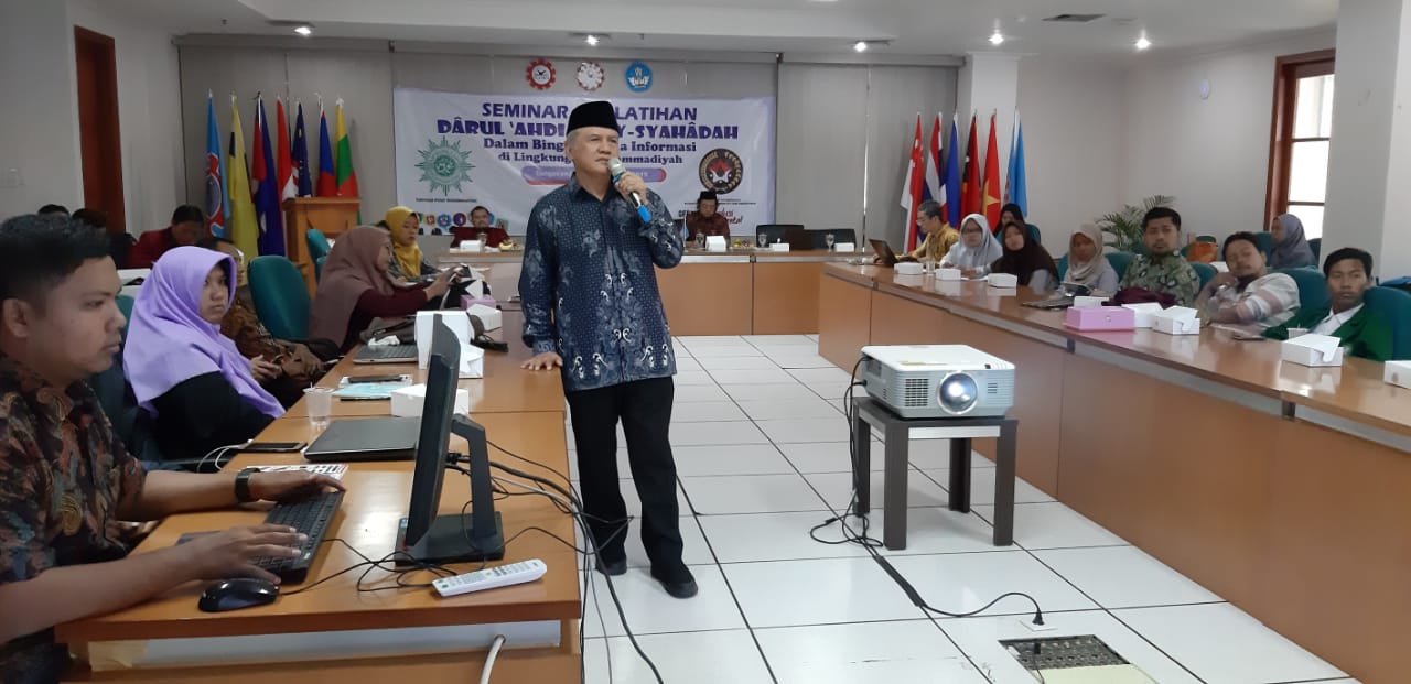 Ketua Pimpinan Pusat Muhammadiyah bidang Pustaka dan Informasi, Dadang Kahmad. (Foto: md for ngopibareng.id)