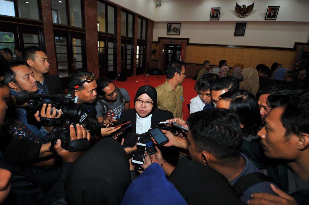 Wali Kota Surabaya Tri Rismaharini usai pelantikan pengurus YKP yang baru di Balai Kota Surabaya, Senin 15 Juli 2019. (Foto: Humas Pemkot Surabaya)