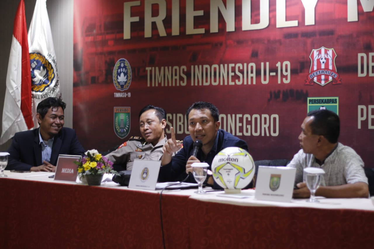 Prescon uji coba Timnas Indonesia U-19. (Foto: Haris/ngopibareng.id)