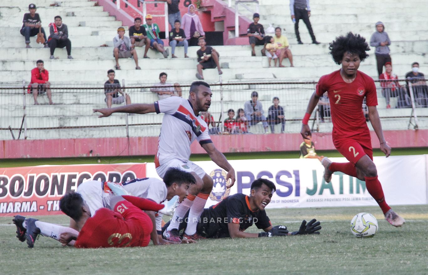 Timnas U-19 vs Persibo. (foto: Haris/ngopibareng.id)