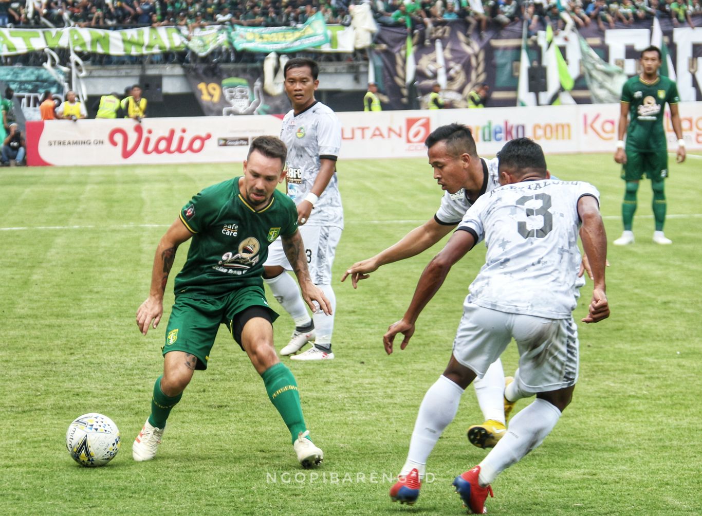 Persebaya vs PS Tira Persikabo. (Foto: Haris/ngopibareng.id)