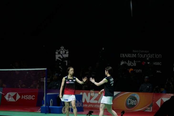 Pasangan Ganda Jepang setelah meraih kemenangan di Final Indonesia Open 2019. (Foto: Antara)