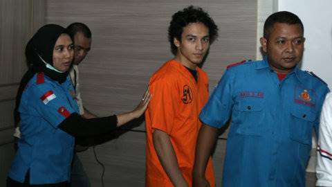 Jefri Nichol mengenakan baju tahanan Polres Jakarta Selatan, Rabu 24 Juli 2019.