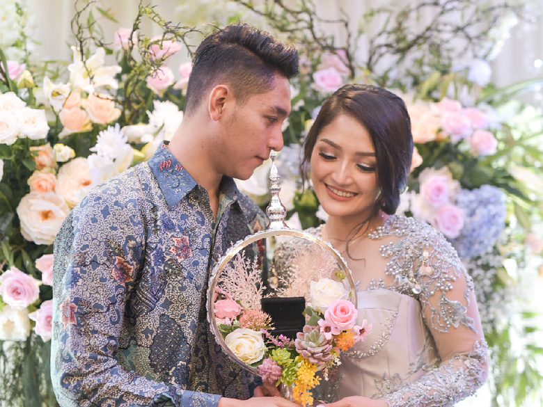 Pasangan Siti Badriah dan Krisjiana Baharudin menggelar akad nikah hari ini, Kamis 25 Juli 2019 pukul 09.00 WIB.
