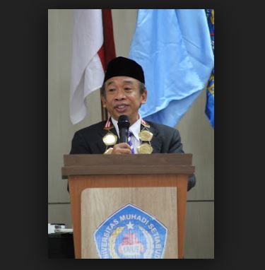 Komedian Nurul Qomar tersandung kasus pemalsuan dokumen surat keterangan lulus (SKL) S2 dan S3.