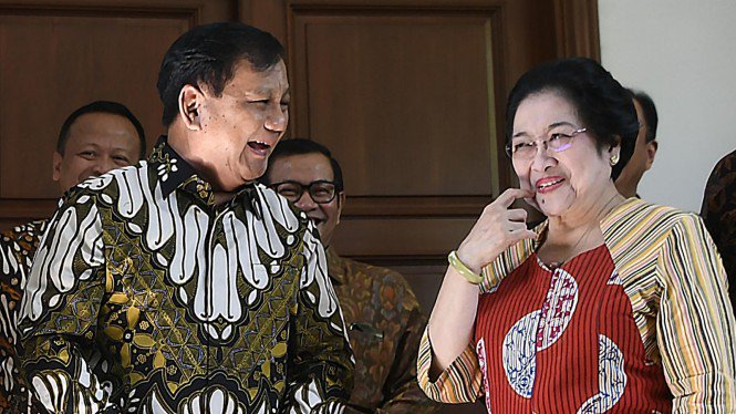 Ketua Umum Partai Gerindra Prabowo Subianto bersilaturahmi ke kediaman Ketua Umum PDI Perjuangan Megawati Soekarnoputri, pada Rabu, 24 Juli 2019.