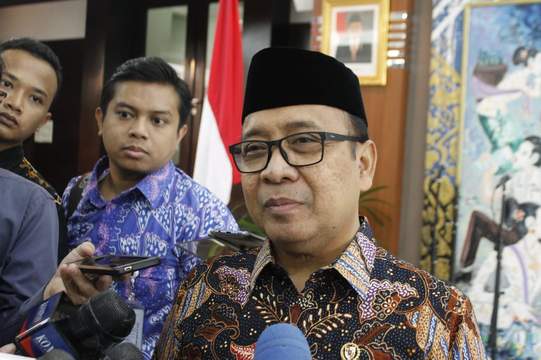 Menteri Sekretaris Negara. M Pratikno, menyebut surat persetujuan amnesti DPR masih dipelajari sebelum diserahkan Presiden Jokowi. (Foto: Asmanu/ngopibareng.id)