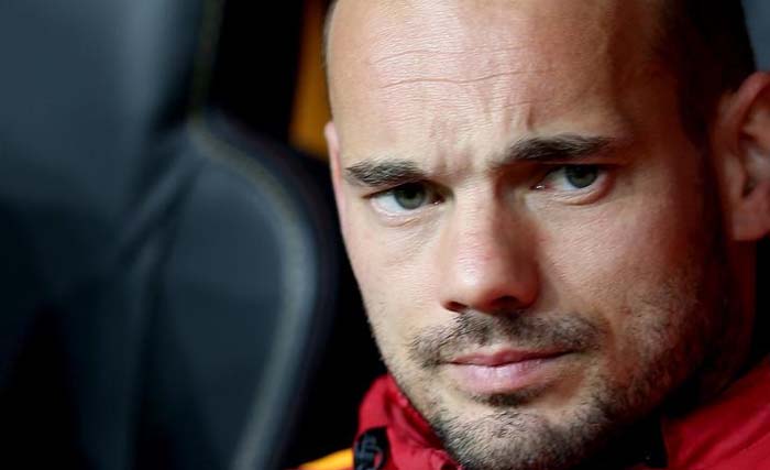 Wesley Sneijder hari Senin mengumumkan dirinya pensiun setelah berkarier 17 tahun di sepak bola. (Foto:Reuters) 
