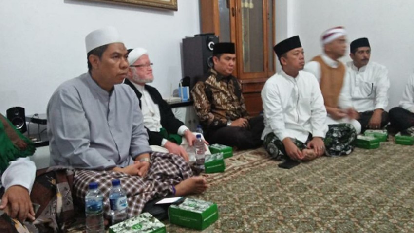 Nusron Wahid saat menyampaikan pesan Majelis Darul Hasyimi, Duren Sawit, Jakarta Timur. (Foto: nu/ngopibareng.id)