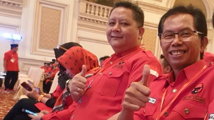Ketua DPC PDIP Surabaya Adi Sutarwiyono bersama Sekretaris Baktiono (Foto: Alief/ngopibareng.id)