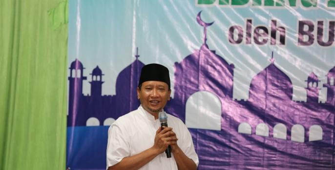 Bupati Pasuruan, Irsyad Yusuf memberikan sambutan dalam Pembinaan Keolahragaan di Dispora. (Foto: Dok. Humas)