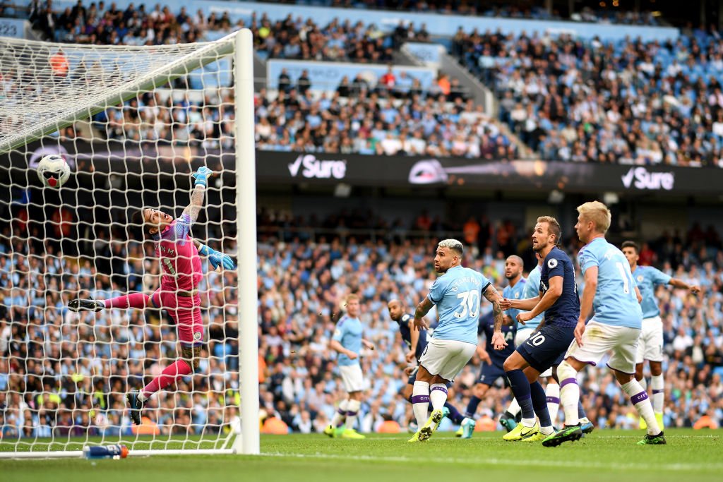 Proses gol dari pemain Tottenham Hotspur Lucas Moura ke gawang Manchester City. (Foto: Twitter @Spursofficial)