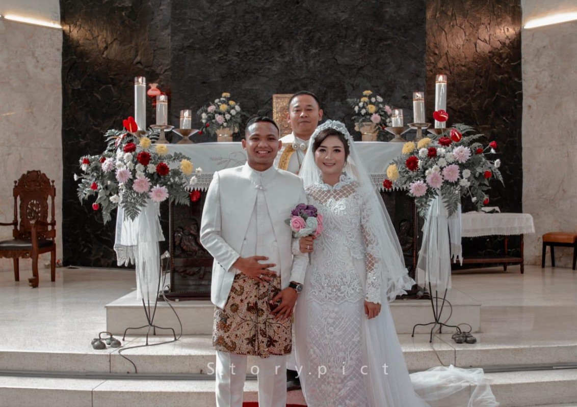 Pemberkatan pernikahan Oktafianus Fernando (Ofan), Minggu 18 Agustus 2019. (Foto: Dok. Pribadi/Persebaya.id)