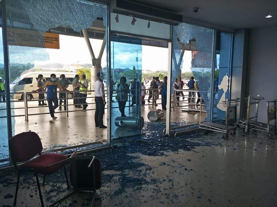Kondisi bandara Sorong dirusak massa, Senin 19 Agustus 2019.