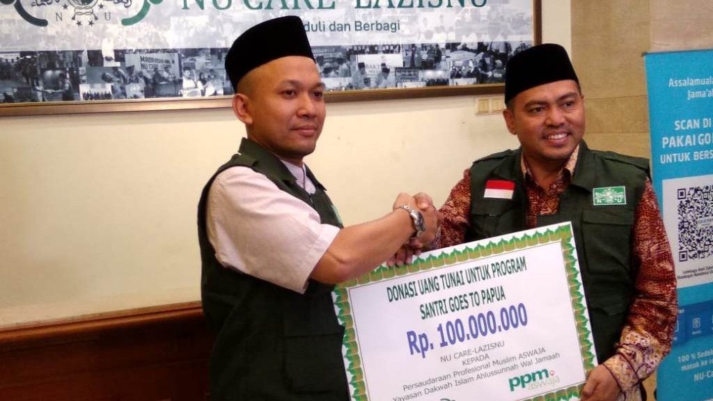 Serah terima donasi tersebut berlangsung di Kantor Pengurus Besar Nahlatul Ulama (PBNU), Jakarta. (Foto: nu/ngopibareng.id)