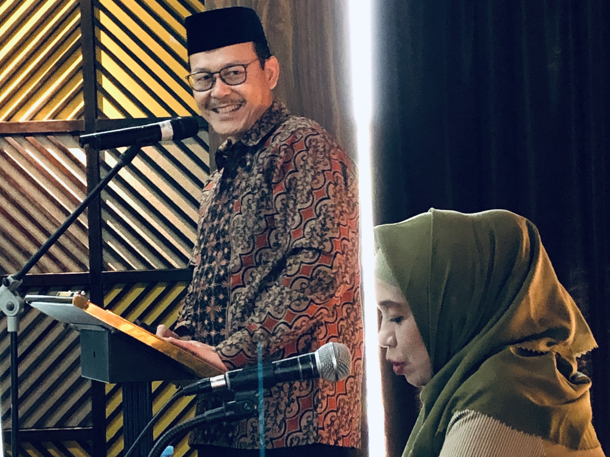 Dirut BPJS dr Fahmi Idris saat memberi pengarahan di Lokakarya Pencegahan Stunting Berbasis Masjid di Hotel Mercure Surabaya, Jumat (23/8/2019)