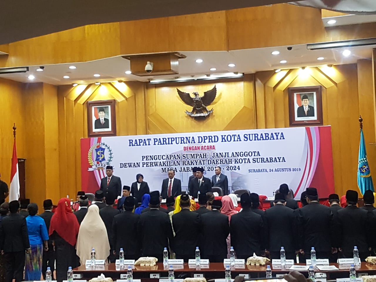 Rapat paripurna dan pelantikan 50 anggota DPRD Kota Surabaya, Sabtu 24 Agustus 2019. (Foto: Haris/ngopibareng.id)