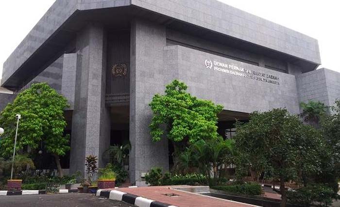Gedung DPRD DKI jakarta di Jl. Kebon Sirih, Jakarta Pusat. (Foto:Ngobar)