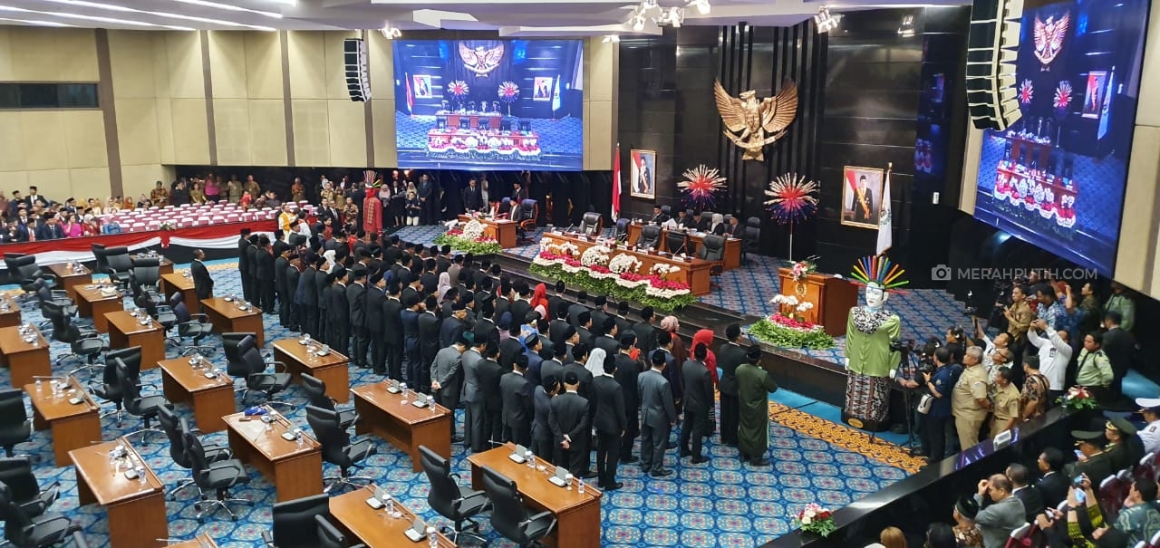 Pelantikan 106 anggota DPRD DKI Jakarta, Senin 26 Agustus 2019.