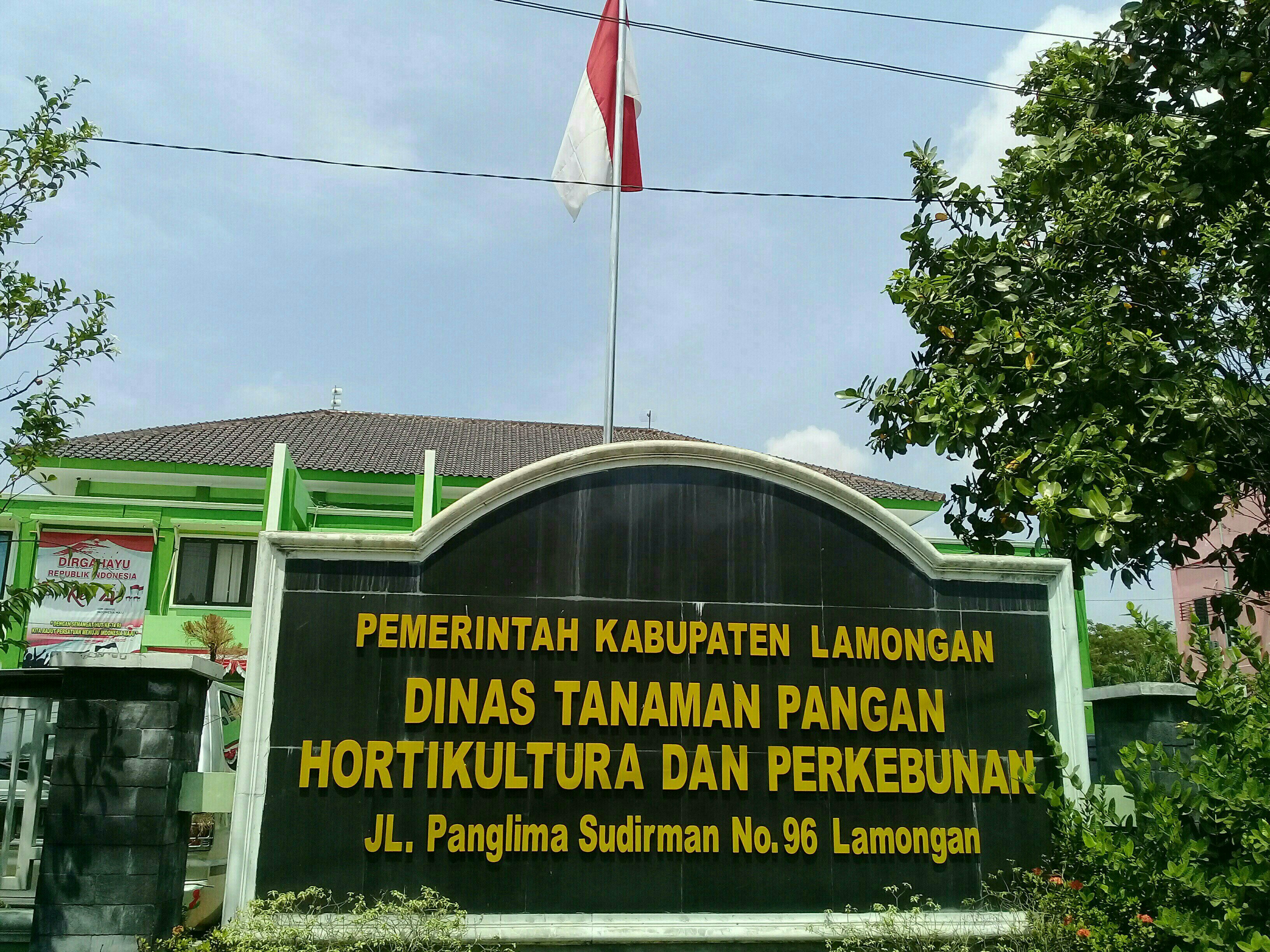 Kantor Dinas Tanaman Pangan Hortikultura dan Perkebunan Lamongan. (Foto: Nasih/ngopibareng.id)