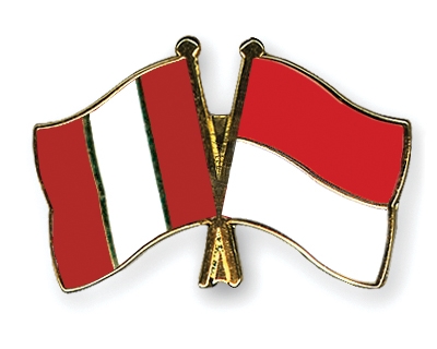 Bendera Peru dan Bendera Indonesia.