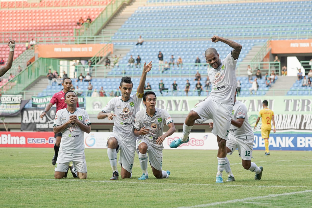 Selebrasi gol striker Persebaya David da Silva. (Foto: Istimewa)