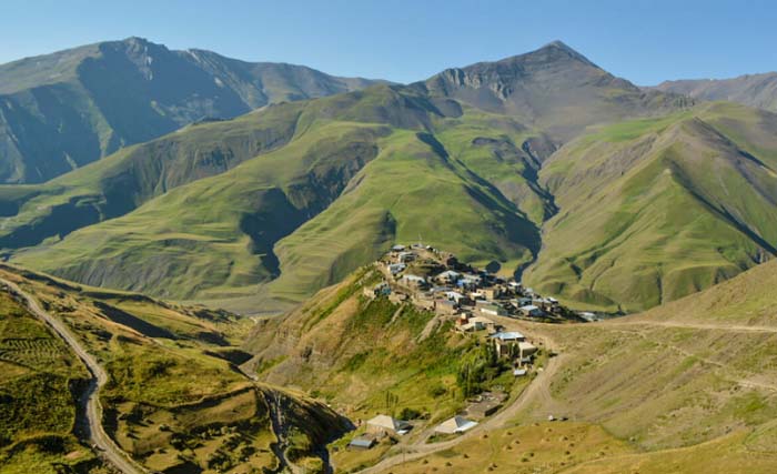 Pegunungan Kaukasus, iIlustrasi tulisan Yakjuj dan Makjuj di sekitar kita. (Foto:(KonsultasiSyariah)