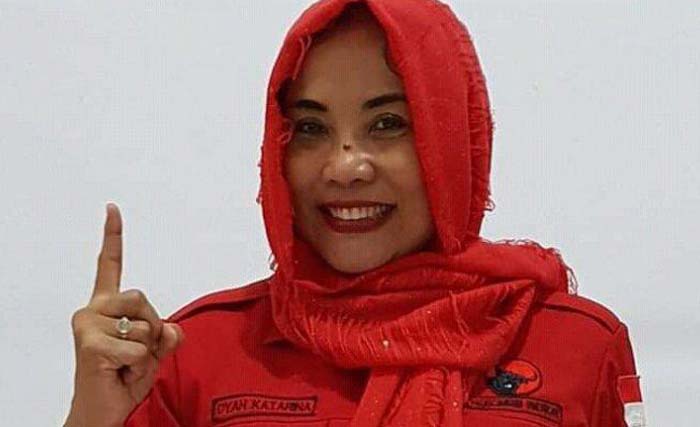 Dyah Katarina, hari ini ambil formulir pendaftaran calon Wali Kota Surabaya. (Foto:Istimewa)
