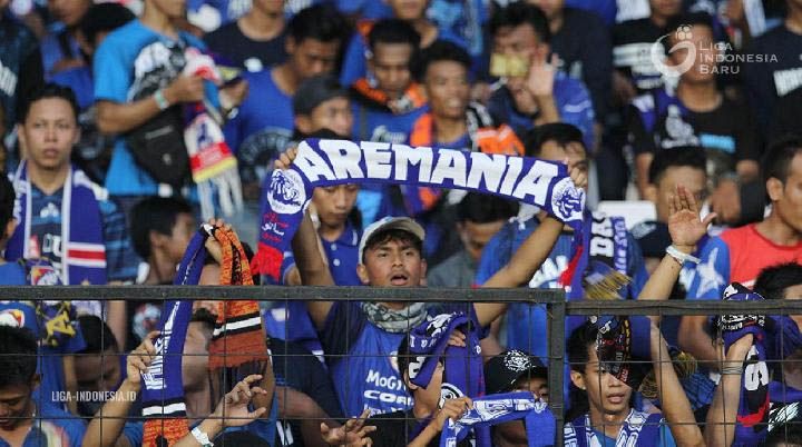 Suporter Arema FC, Aremania. (liga-indonesia.id)