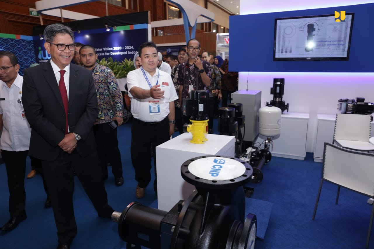 Direktur Jenderal (Dirjen) Cipta Karya Danis H. Sumadilaga pada acara Indonesia Water & Wastewater Expo & Forum (IWWEF) ke-8 di Jakarta, Rabu 18 September 2019. (Foto: Kementerian PUPR) 