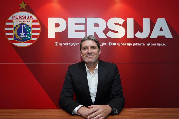 Mantan pelatih Persija Jakarta Julio Banuelos. (Foto: Instagram Persija Jakarta)