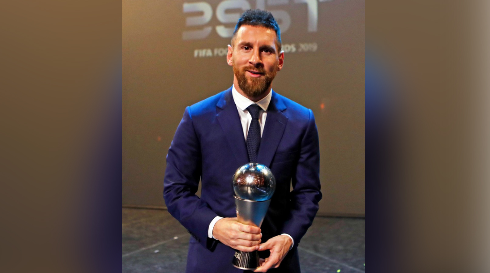 Lionel Messi dinobatkan sebagai pemain terbaik FIFA 2019. (Foto: Twitter/@FCBarcelona)
