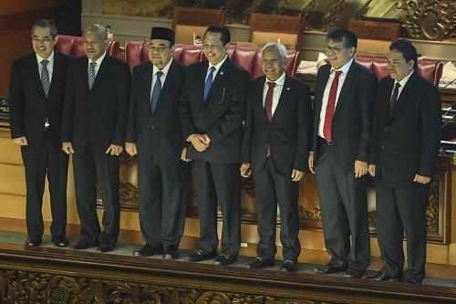 Komisi XI Dewan Perwakilan Rakyat (DPR) R telah memilih lima pimpinan Badan Pemeriksaan Keuangan (BPK) periode 2019-2024.