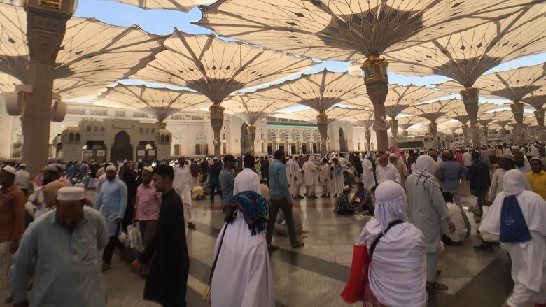 Kedatangan umat Islam untuk umrah di Arab Saudi. (Foto: dok/ngopibareng.id)
