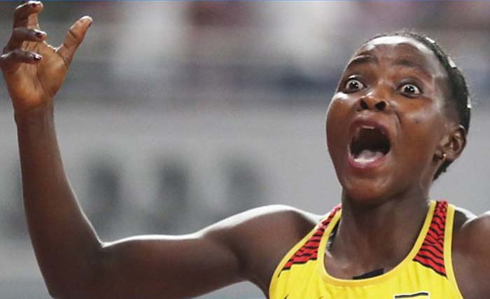 Halimah Nakaayi dari Uganda merebut medali emas 800m putri pada Kejuaraan Dunia Atletik, Senin. (Foto:Reuters)