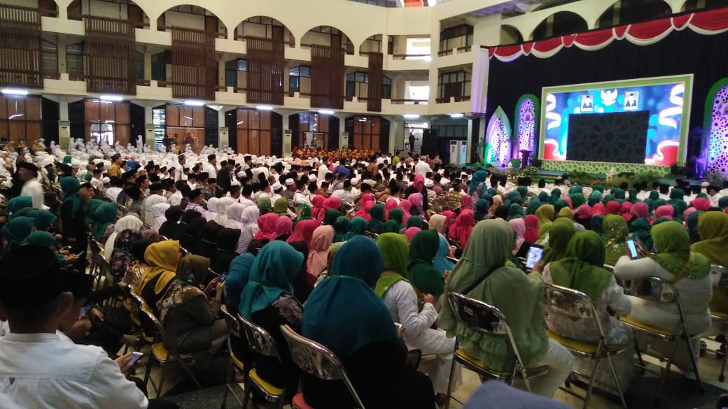 Suasana jelang pelantikan pimpinan DMI Jatim periode 2019-2024 di Islamic Center Surabaya. (Foto: Faiq/ngopibareng.id)