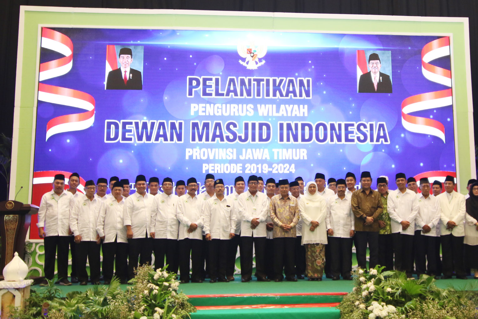 Wapres RI Jusuf Kalla saat berada di Islamic Center Surabaya, dalam acara pelantiakan Dewan Masjid Jawa Timur periode 2019-2024. (Foto: Istimewa/ngopibareng.id)
