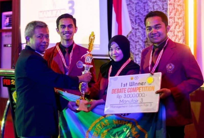 Tim Debater Universitas Muhammadiyah Malang (UMM) sukses raih Juara Debat Nasional. (Foto: umm for ngopibareng.id)