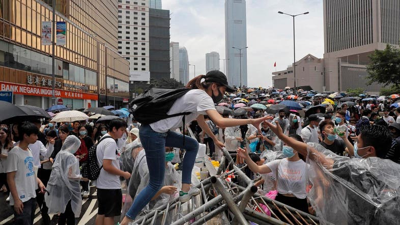 Aksi demonstrasi di Hong Kong yang sempat beringas. (Foto:inglish alarabiya)