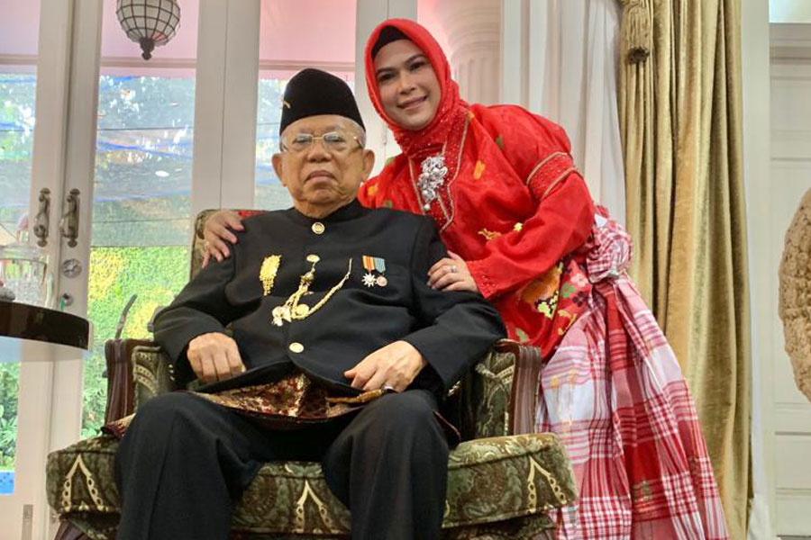 Siti Nur Azizah, putri dari Calon Wakil Presiden (Cawapres) terpilih, KH Ma'ruf Amin, maju Pilkada Kota Tangerang Selatan (Tangsel).