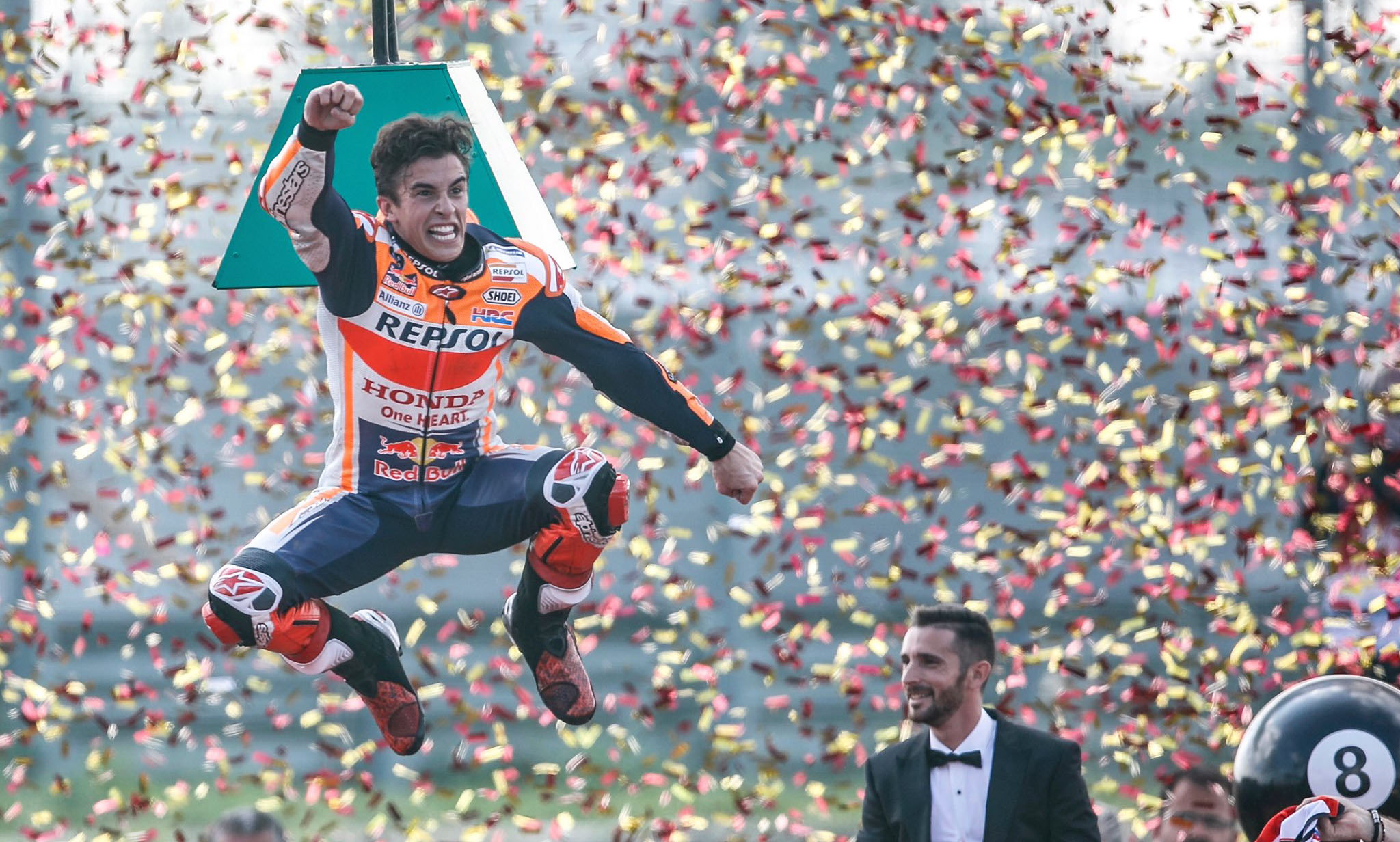 Marc Marquez menjadi juara dunia keenam kalinya setelah tampil sebagai juara dunia MotoGP 2019