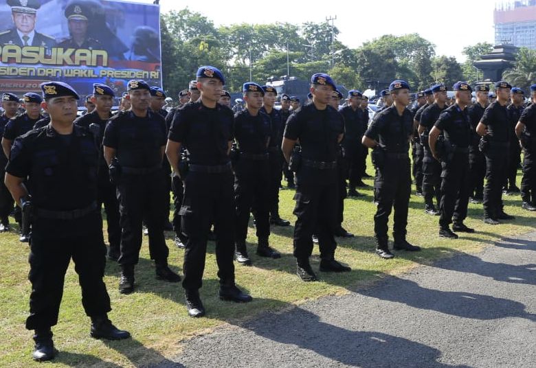 1.700 personel disiagakan di Jatim jelang pelantikan Presiden Joko Widodo dan Wapres Ma'ruf Amin pada 20 Oktober. (Foto: Haris/ngopibareng.id)