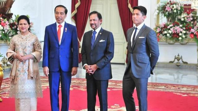 Presiden Joko Widodo (Jokowi) dan Ibu Negara Iriana Jokowi bersama Sultan Brunei Darussalam Hassanal Bolkiah dan putranya, Abdul Mateen. (Foto: Instagram @sekretariat.kabinet)