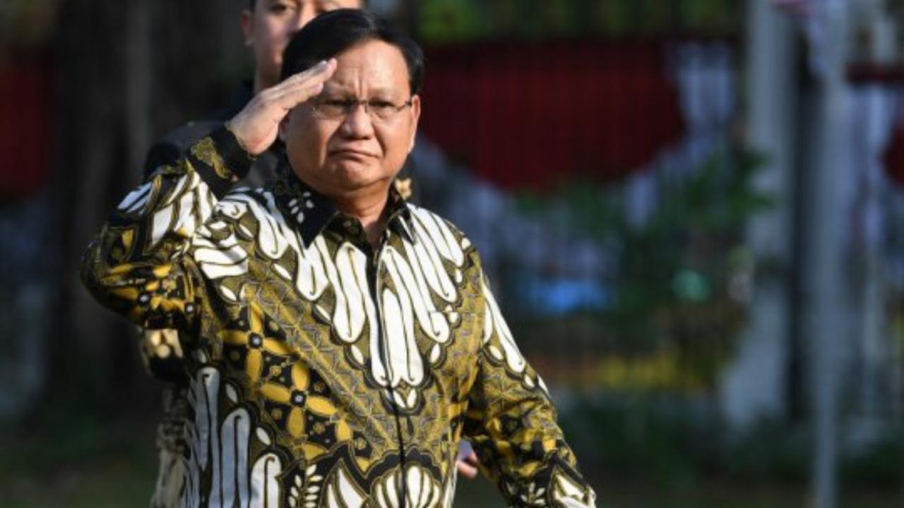 Prabowo Subianto tiba di Istana untuk pelantikan dirinya sebagai Menteri Pertahanan. (Foto: antara)
