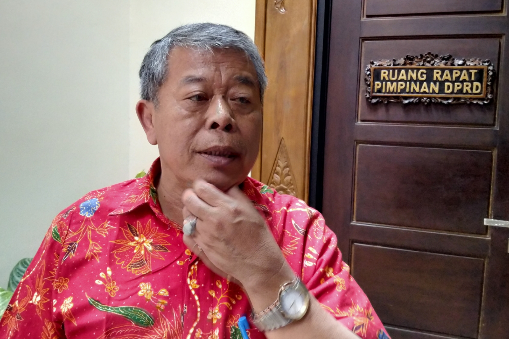 Ketua DPRD Jatim, Kusnadi saat ditemui di Gedung DPRD Jatim, Surabaya, Rabu 23 Oktober 2019. (Fariz/ngopibareng.id)