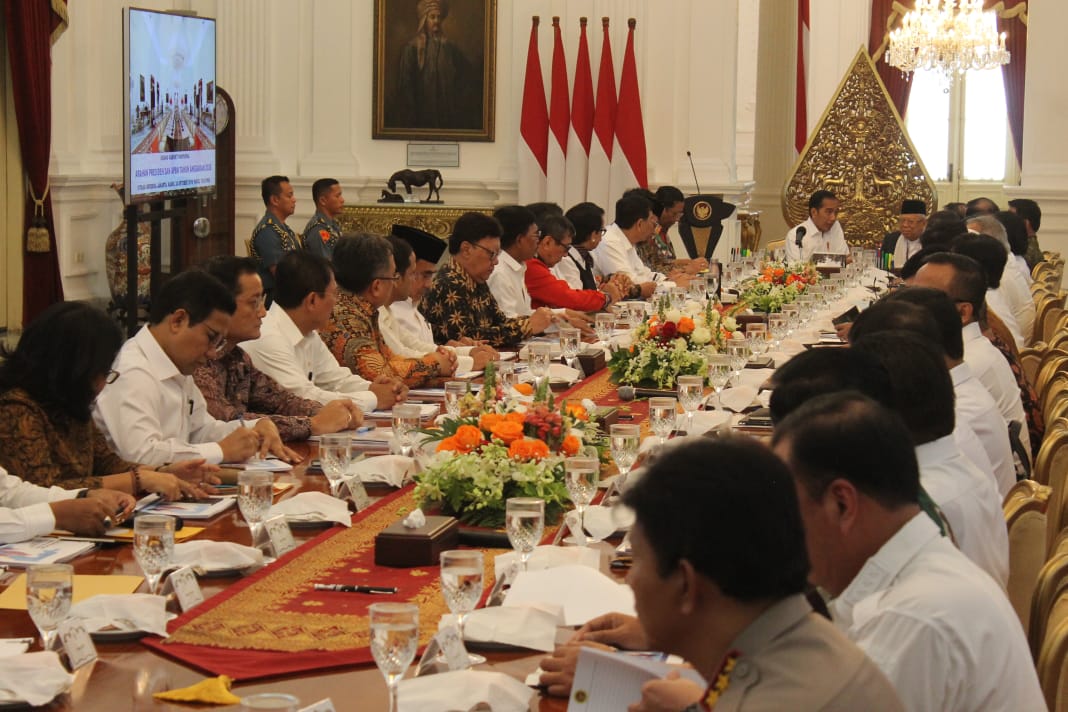 Rapat perdana Kabinet Indonesia Maju. (Foto: Asmanu/ngopibareng.id)
