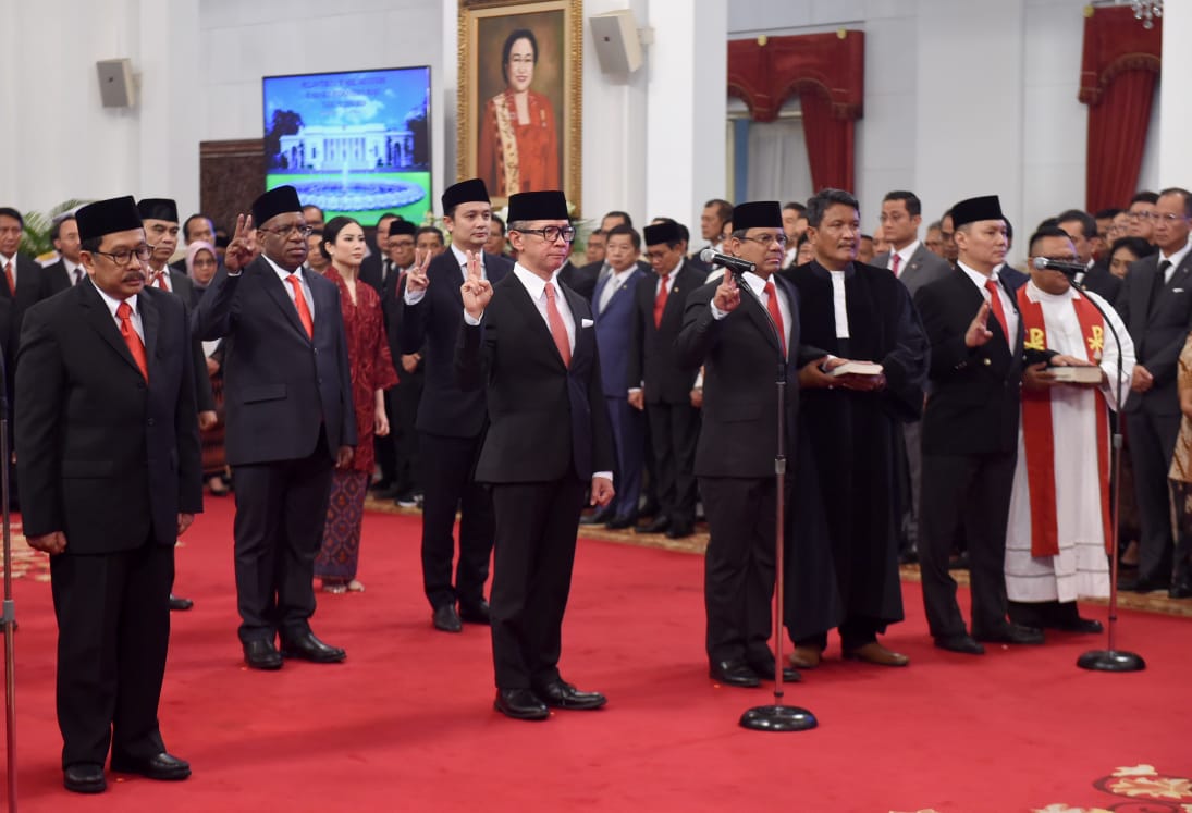 Detik detik upacara pelantikan 12  Wakil Menteri Kabinet Indonesia Maju di Istana Negara, Jumat 25 Oktober 2019. (Foto: asm/ngopibareng.id)