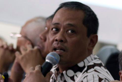 Kepala Sub Komite Kecelakaan Penerbangan KNKT Nurcahyo Utomo (kiri) memberikan keterangan pers mengenai hasil investigasi kecelakaan pesawat Lion Air JT 610 di Jakarta, Jumat, 25 Oktober 2019. (Foto: Ant)