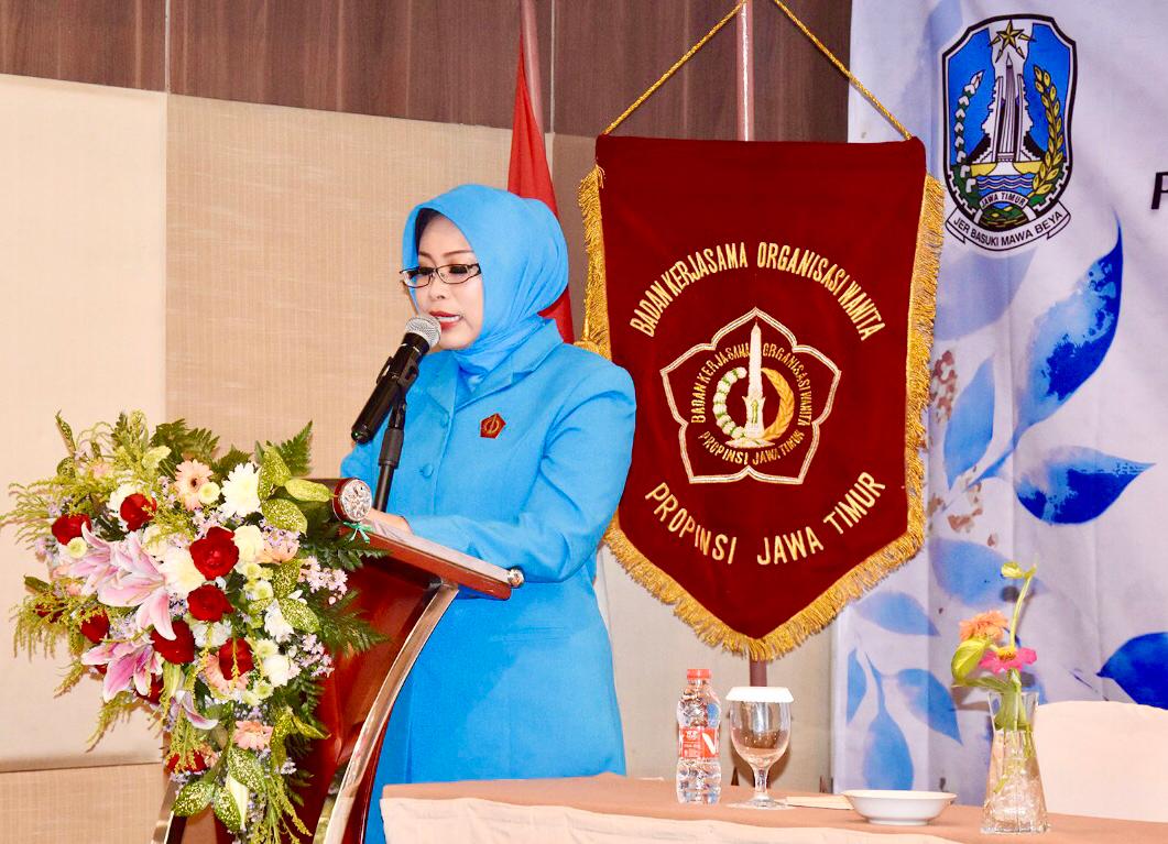 Ketua Umum BKOW Jatim Dra. Hj. Fatma Saifullah Yusuf. (Foto: istimewa)