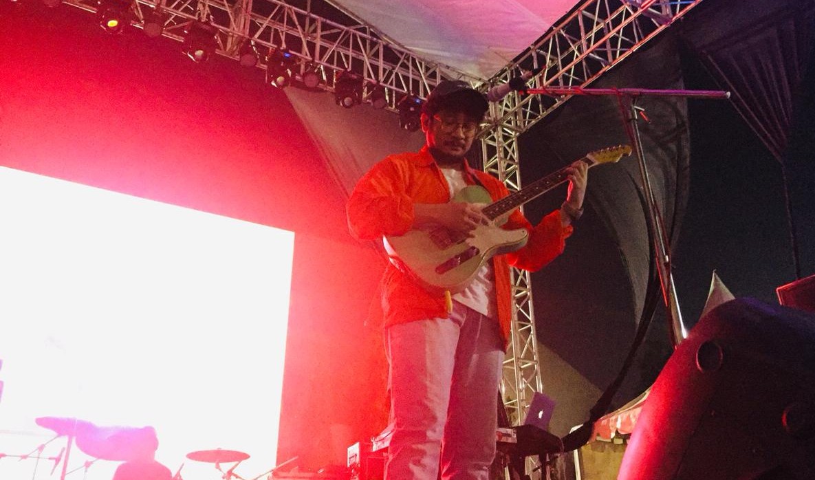 Kunto Aji saat mengelar konser di Grand Ciy Surabaya, Jumat, 26 Oktober 2019. (Foto: Istimewa)